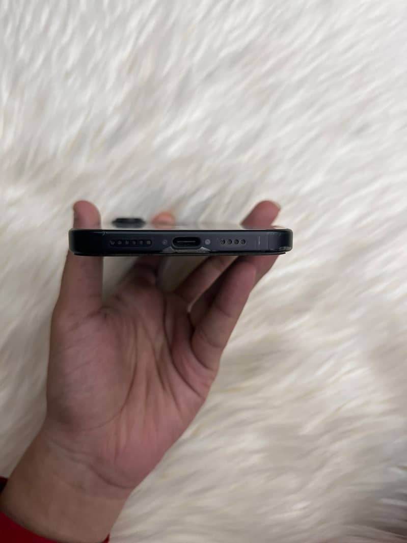 iPhone 16 plus Jv 4