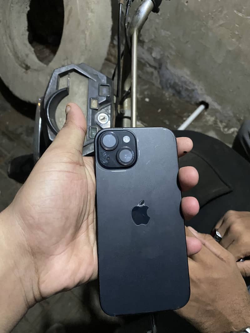 Apple iPhone 15 1