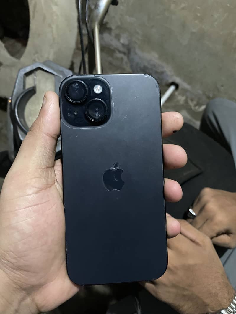 Apple iPhone 15 3