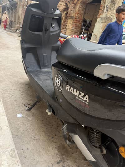 Ramza scooter