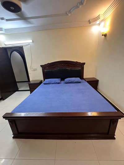 Sheesham Wood Bed Set 4 Piece 70k Clifton