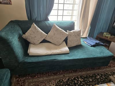 L- SHAPED BEAUTIFUL SOFA SET