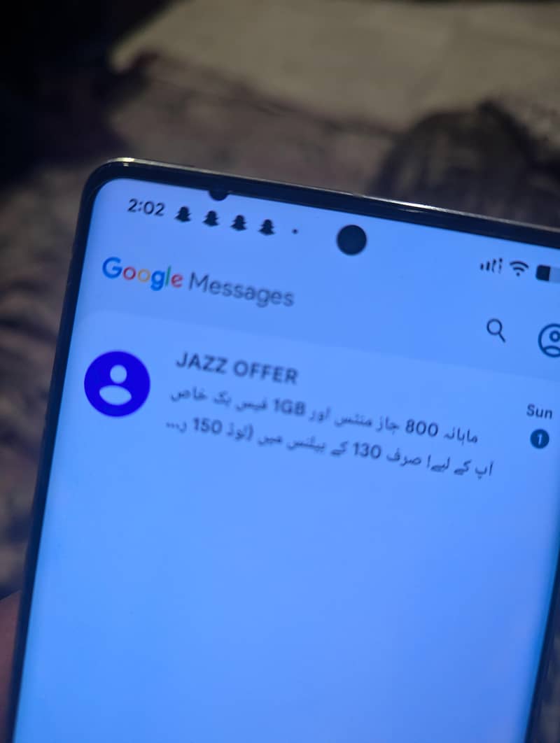 Google Pixel 7 Pro pin dot 1