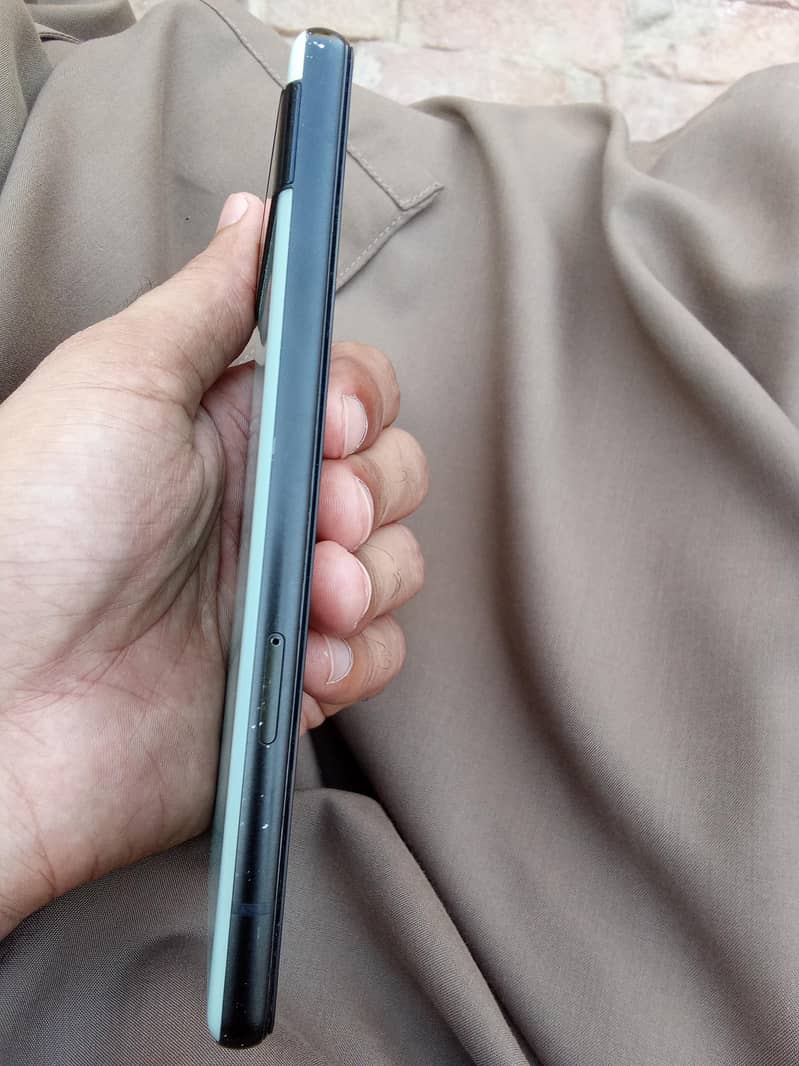 Google Pixel 6a 3