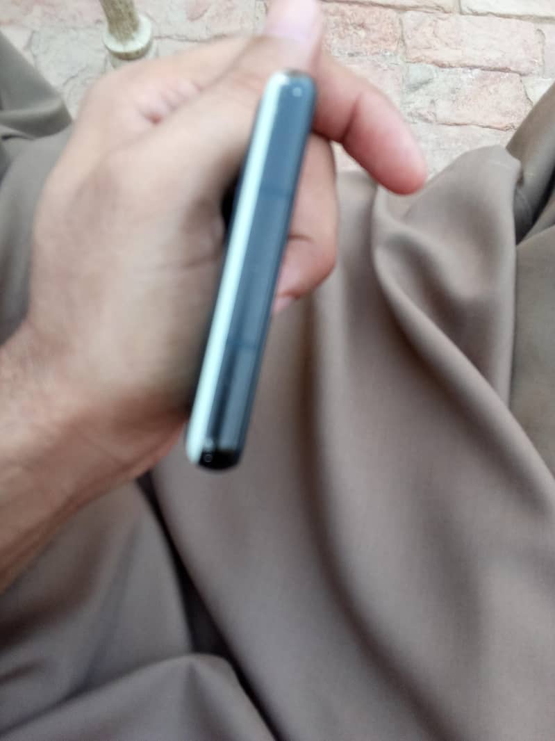 Google Pixel 6a 5