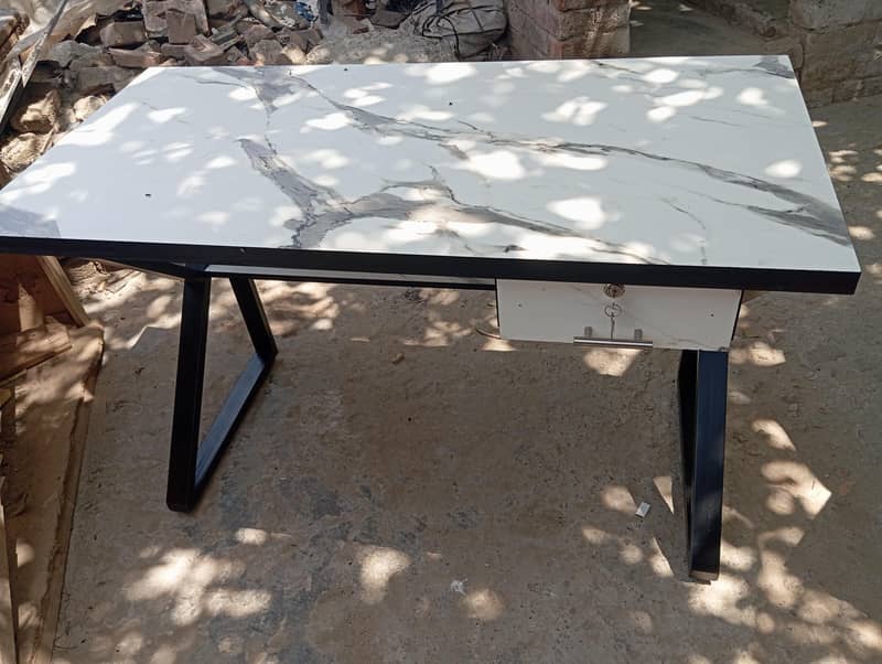Table and racks 3