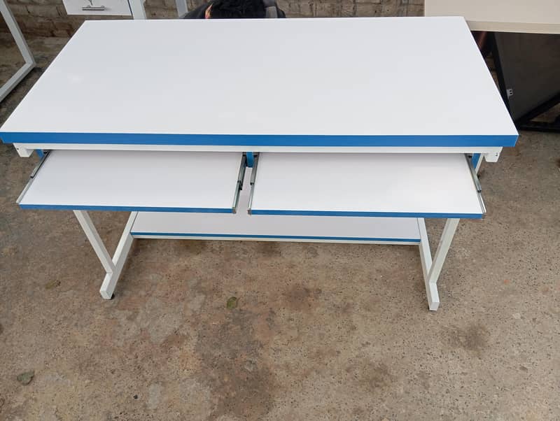 Table and racks 8