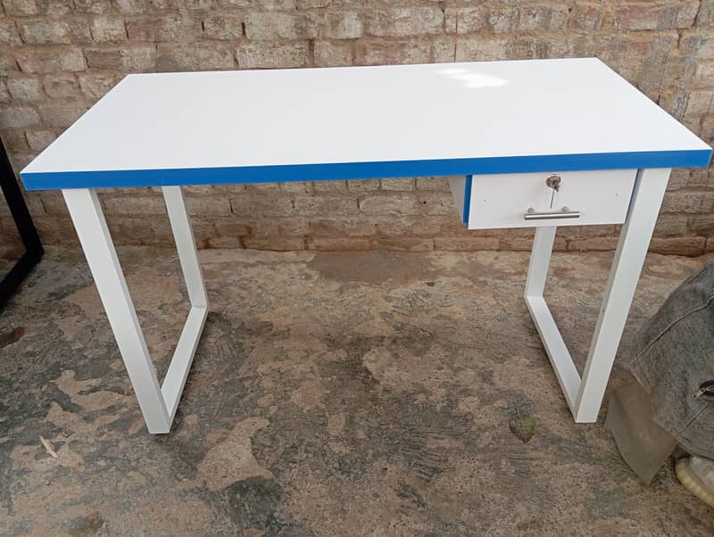 Table and racks 10