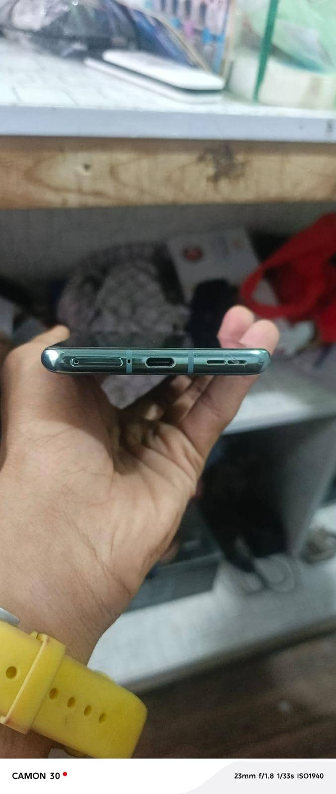 One Plus 10 Pro 4