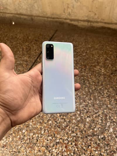 Samsung Galaxy S20 – 10/09 Condition – Non PTA