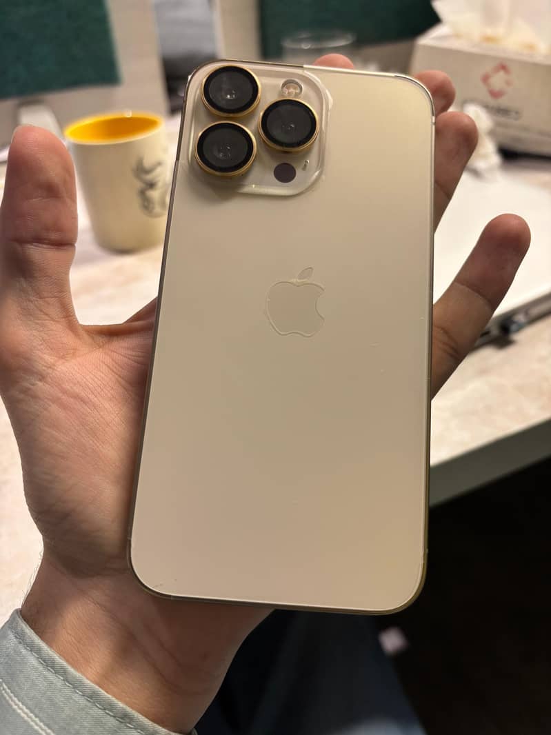 Apple iPhone 13 Pro 2