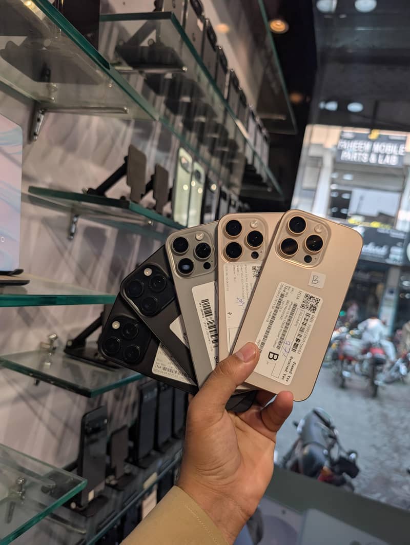 iPhone 14 pro max ,15pro ,15 pro max ,16 pro,max 17 ,17 pro max jv 4