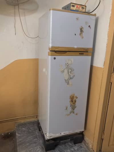 Dawlance fridge for sale