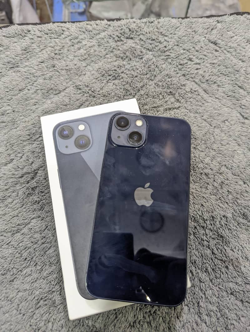 Apple iPhone 13 1