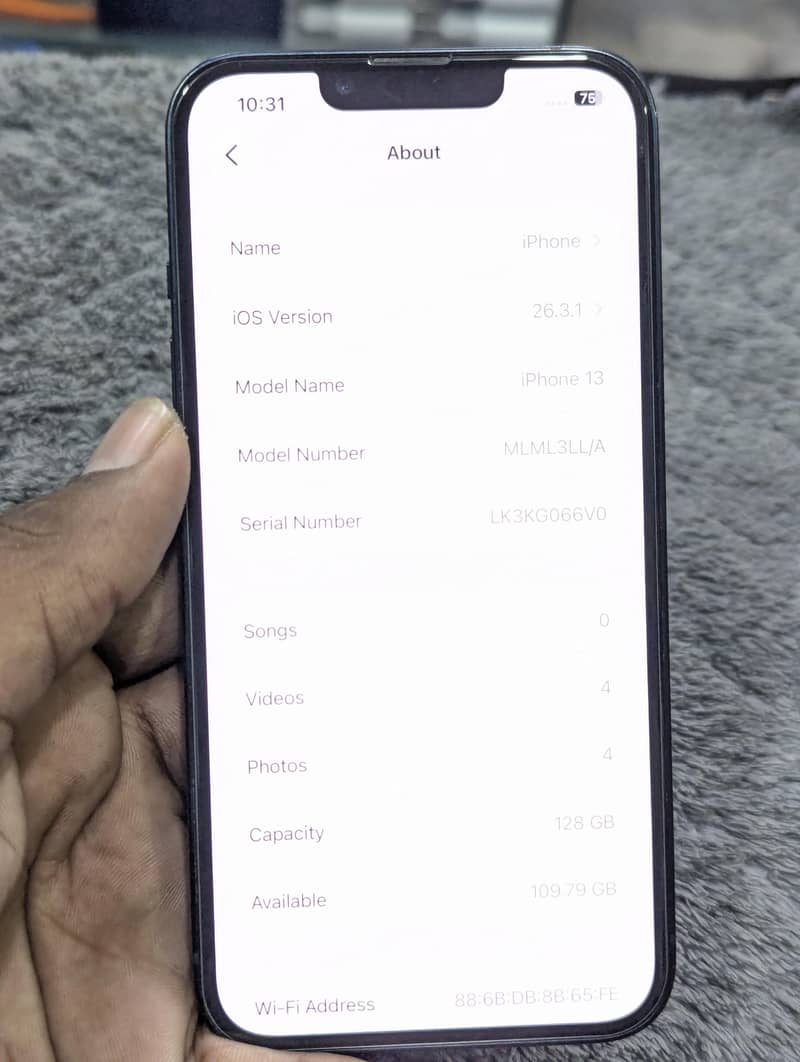Apple iPhone 13 6