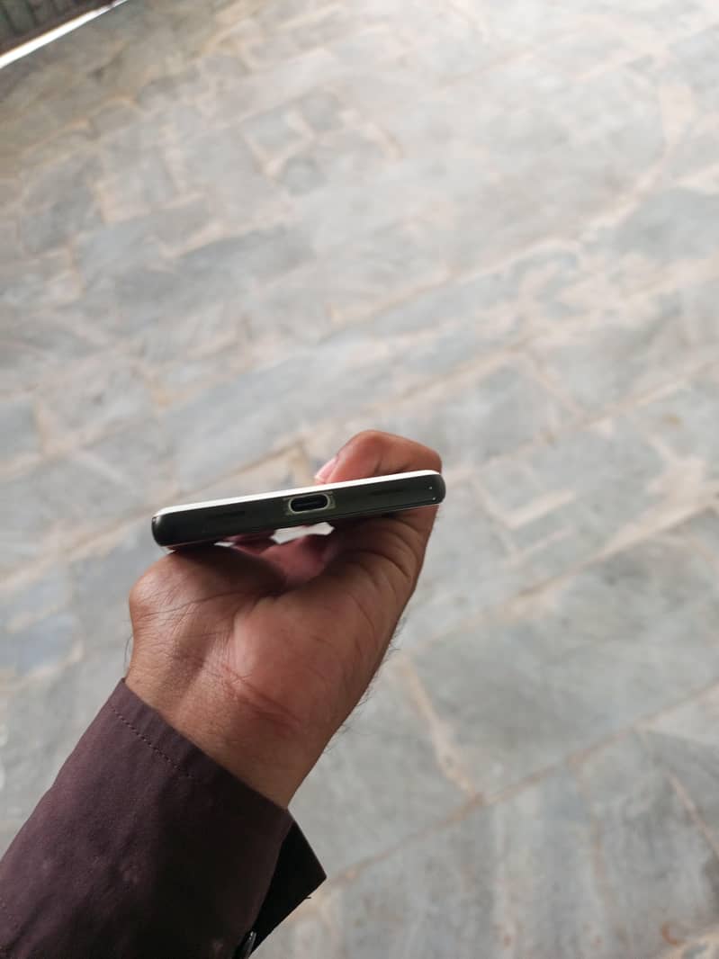 Google Pixel 6a 1