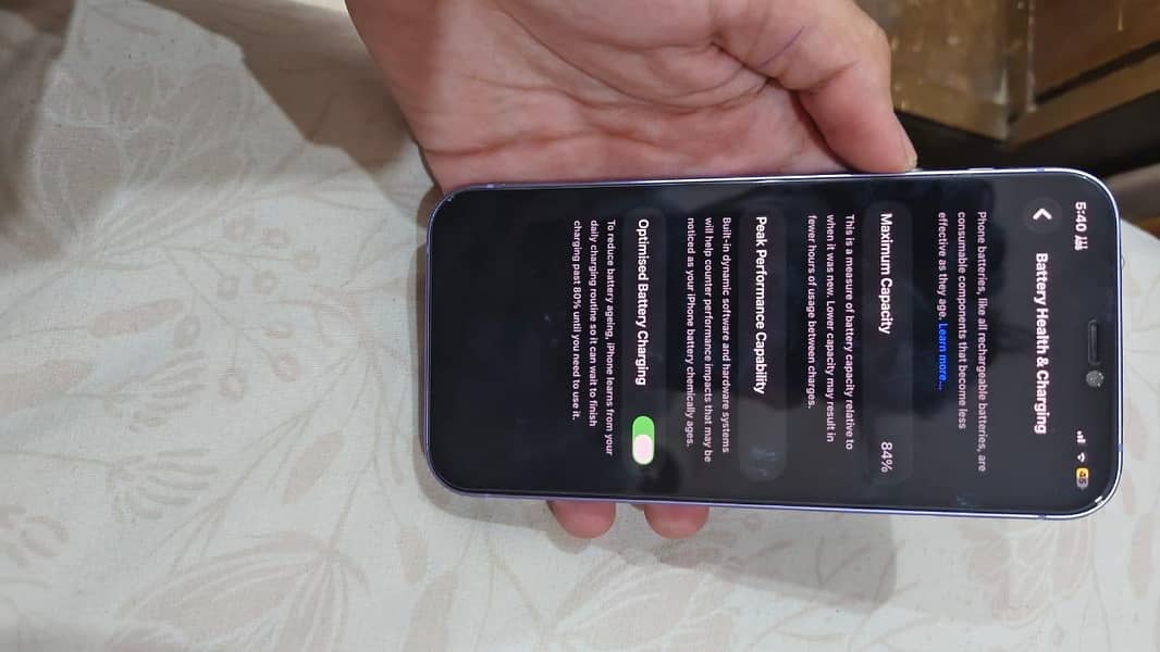 Apple iPhone 12 7