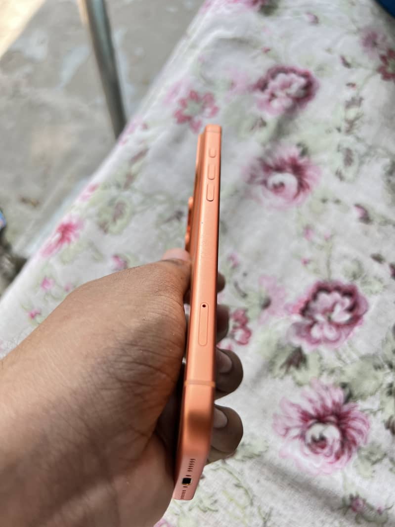 Apple iPhone 17 Pro Max 5