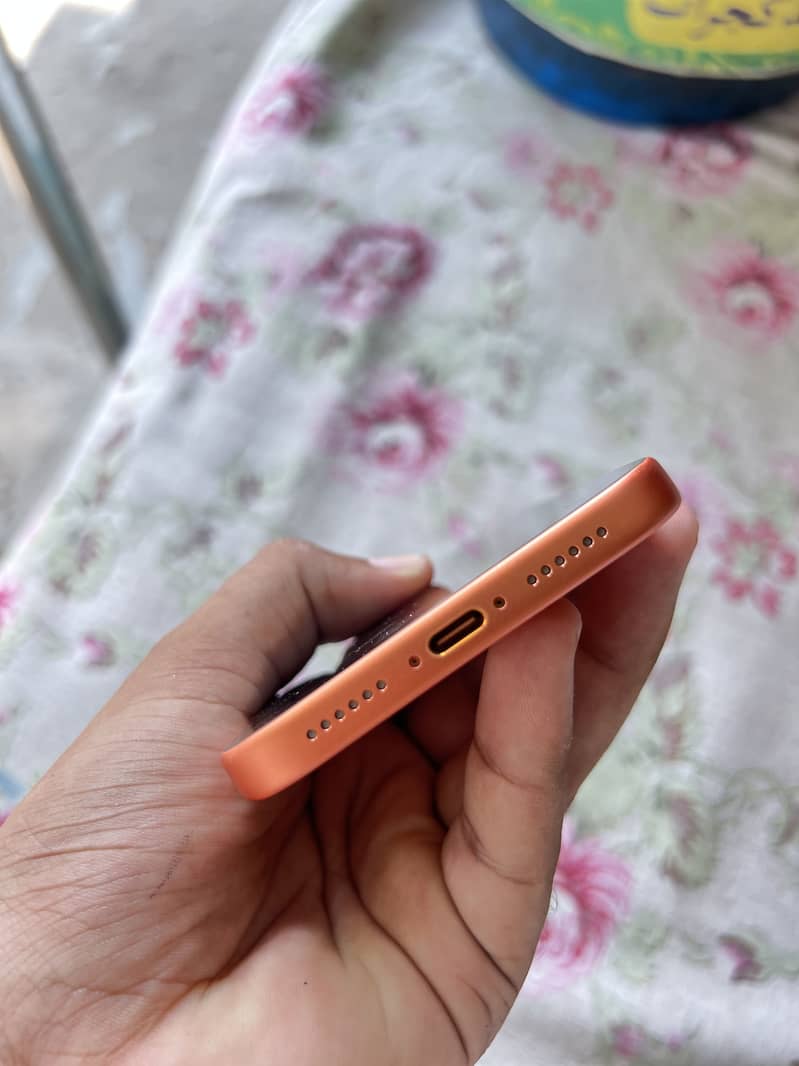 Apple iPhone 17 Pro Max 9