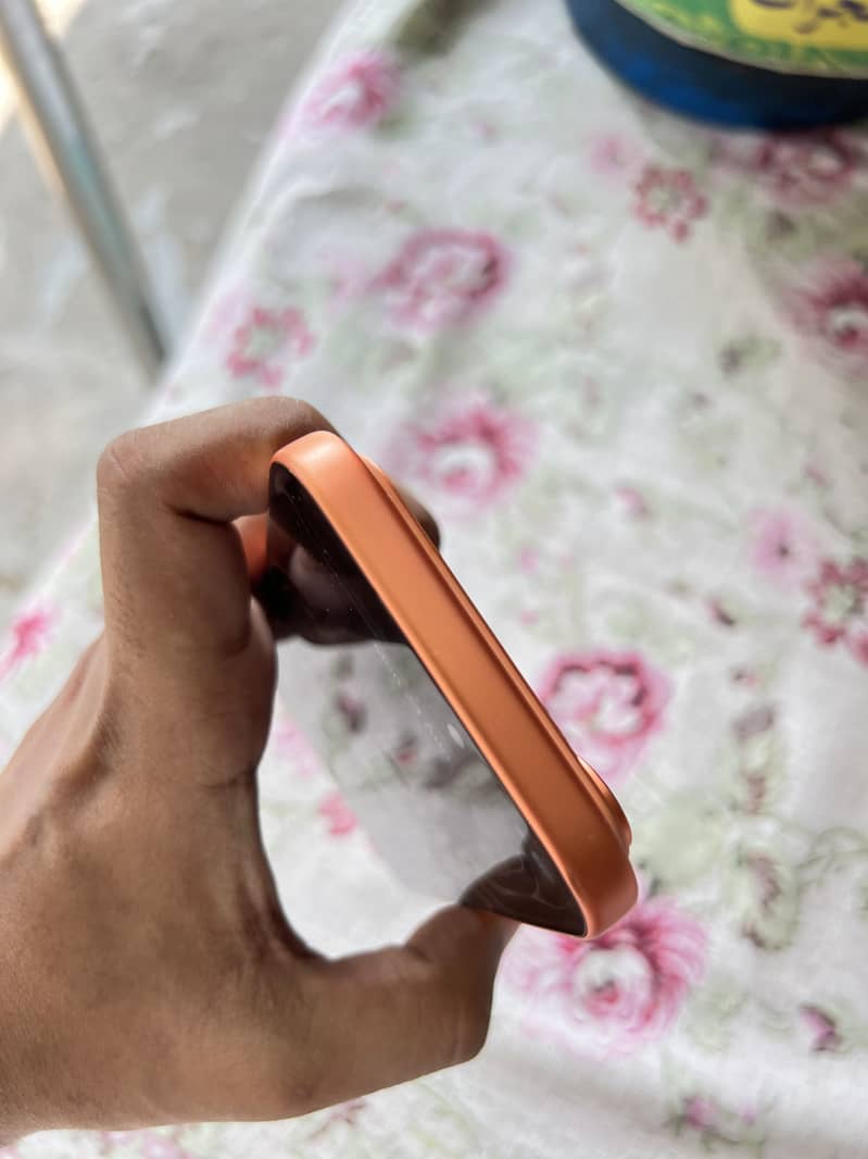 Apple iPhone 17 Pro Max 11