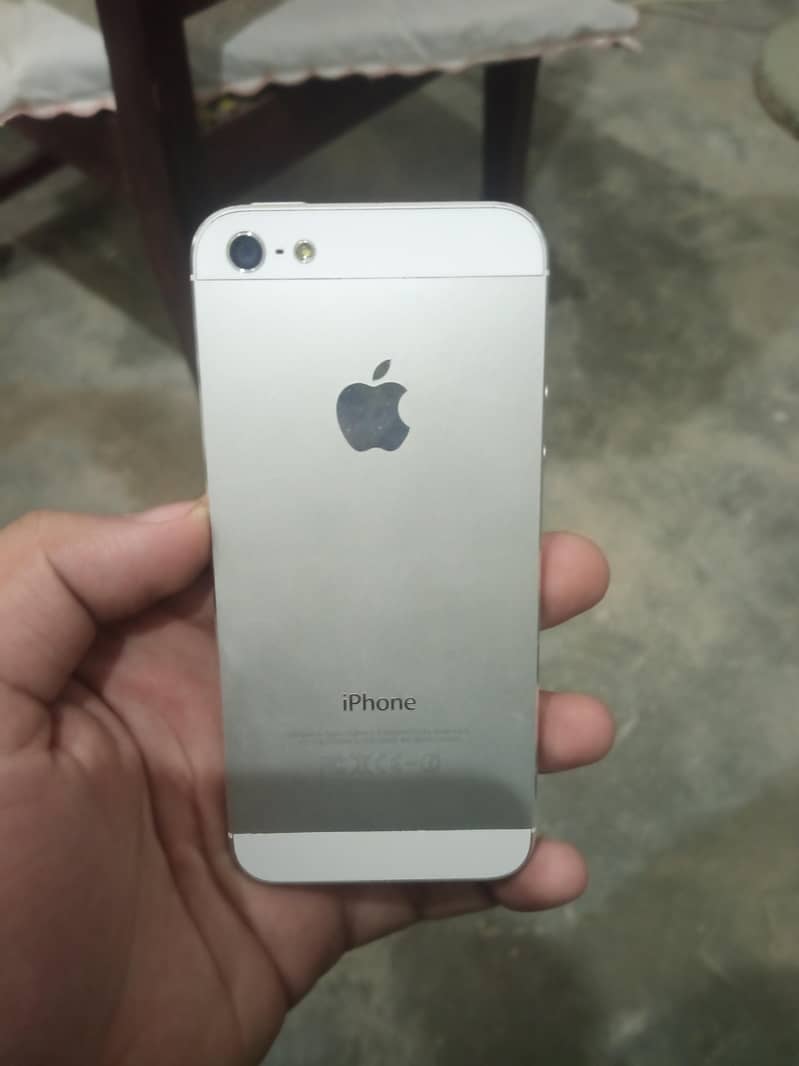 Apple iPhone 5 4
