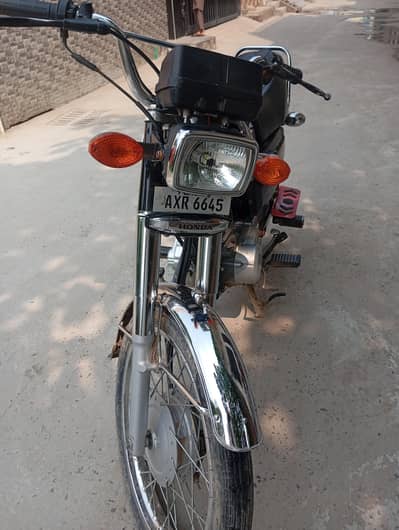 Honda CG125 2024/2025          0319 7157296
