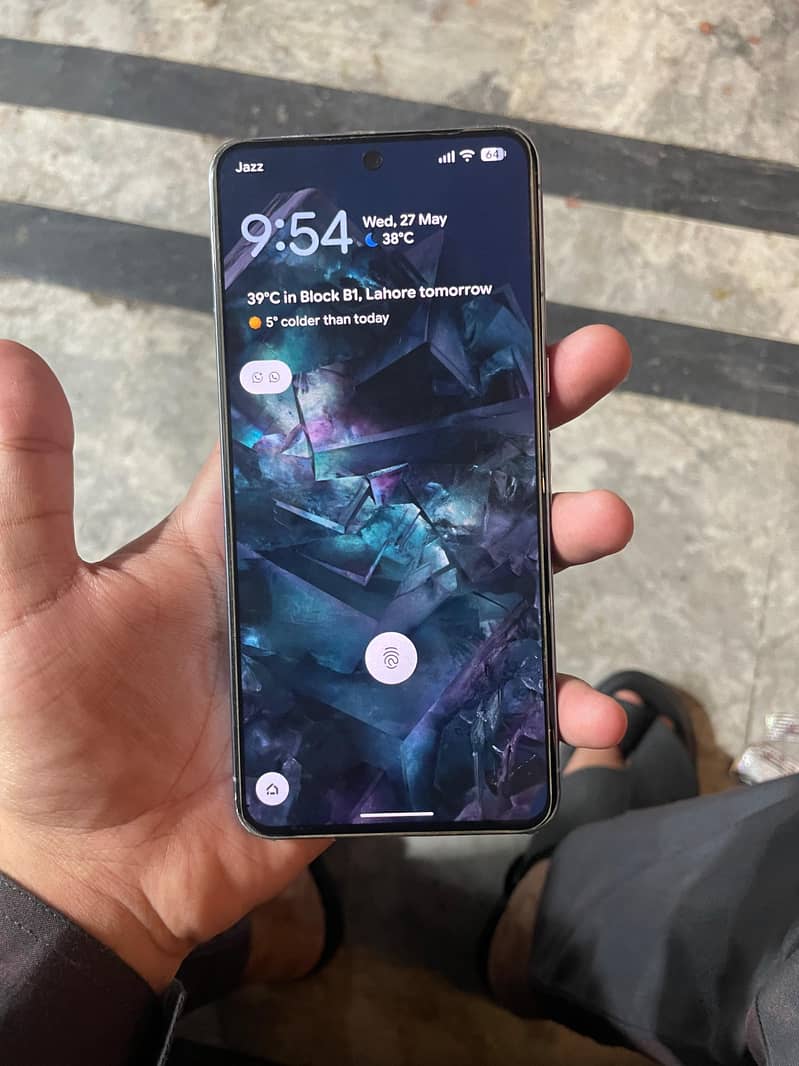 Google Pixel 8 Pro 2