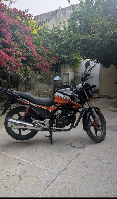 HONDA CB 150F