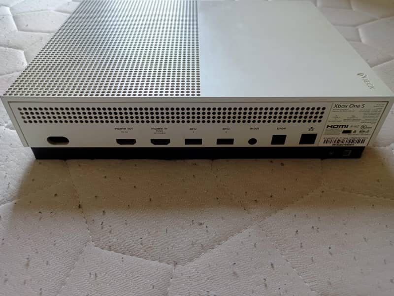 Xbox One S 2