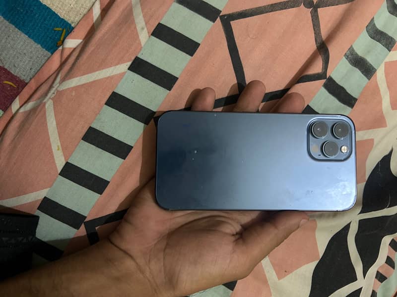 Apple iPhone 12 Pro Max 3
