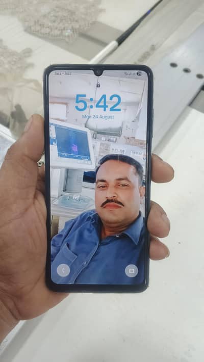 Samsung Mobile A06