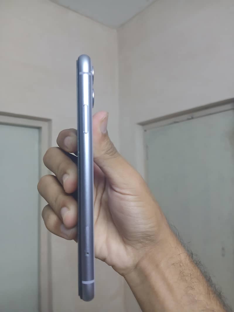 Apple iPhone 11 2