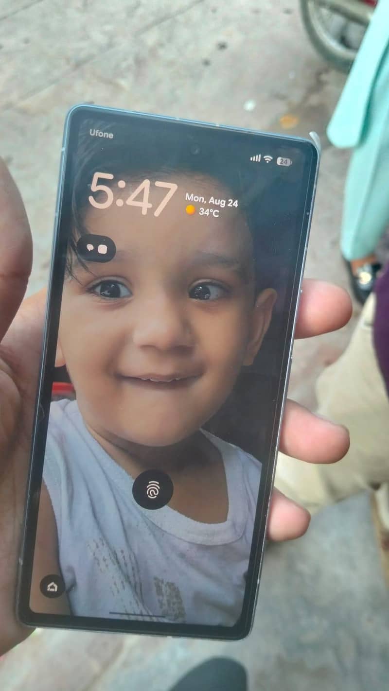 Google Pixel 7a 5