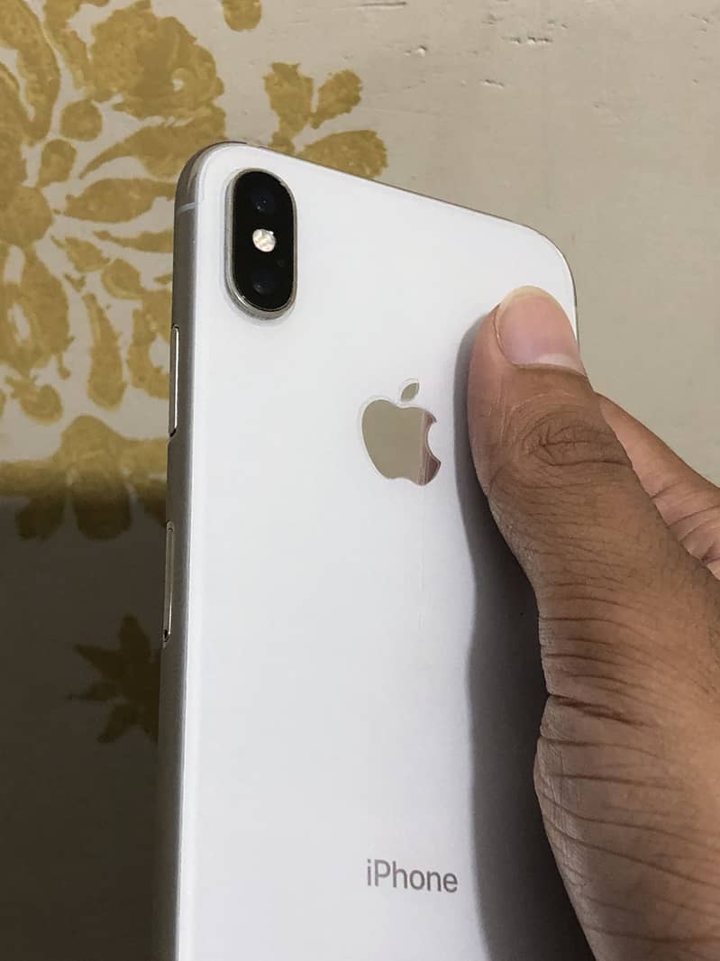 Apple iPhone X 12