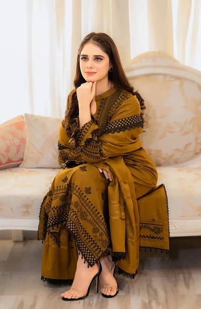 HIT ARTICLES MIX BRAND 3 Pcs Unstitched Embroidered Suit