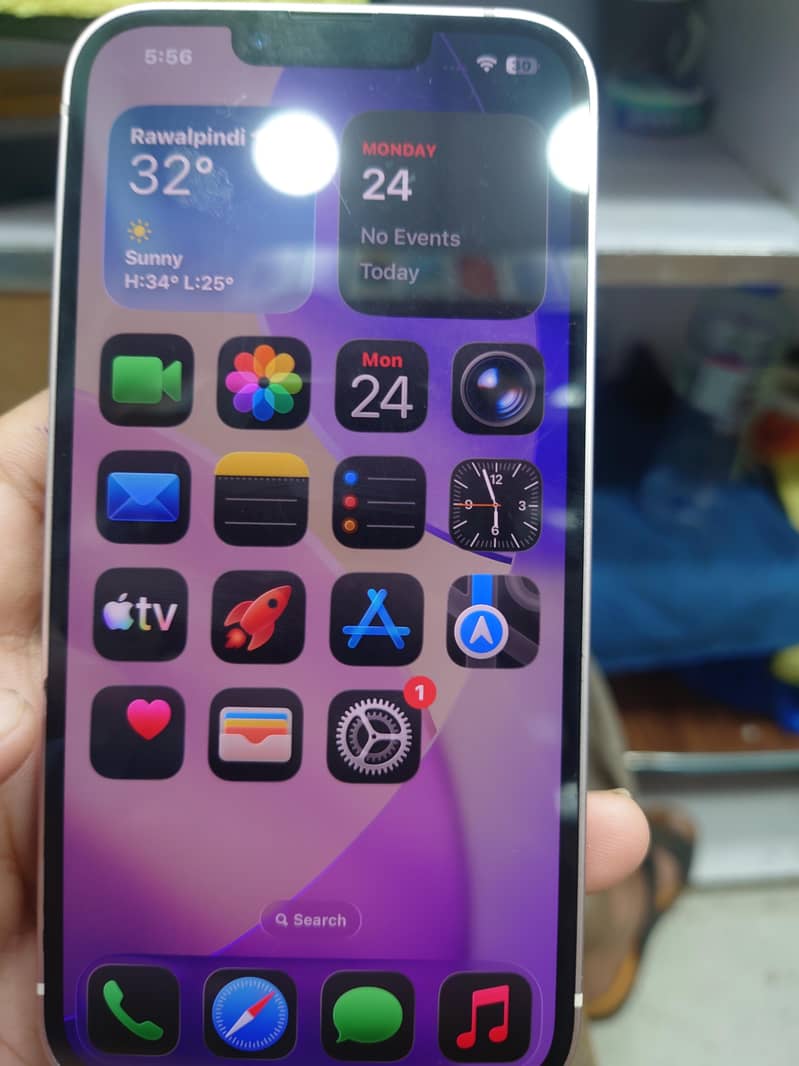 Apple iPhone 13 2