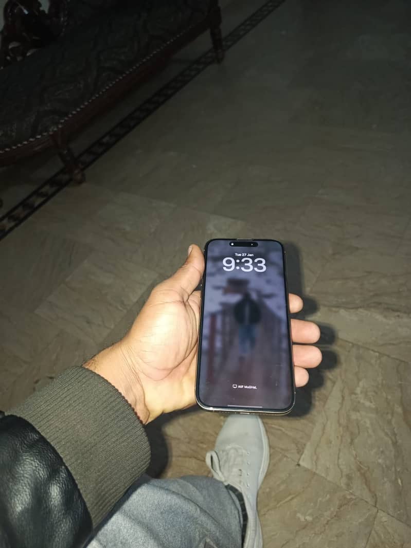iPhone 16 pro max 3
