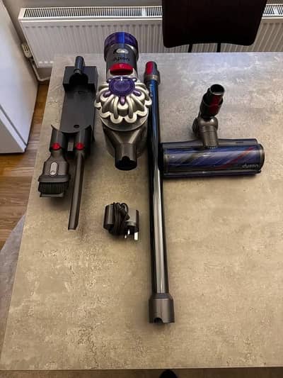 Dyson V8 vacuum cleaner