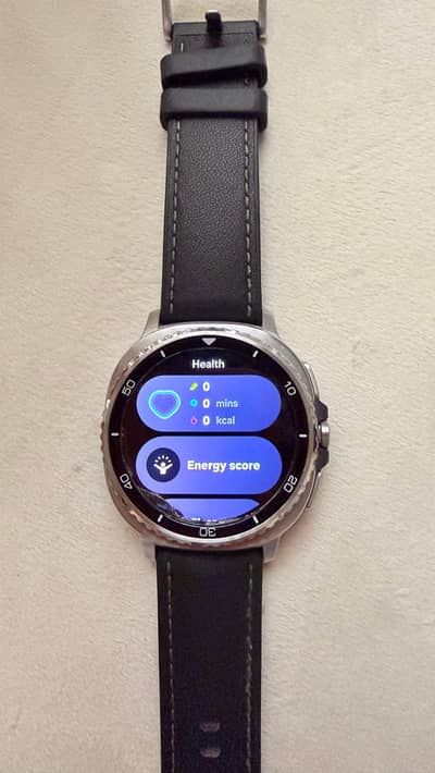 Galaxy Watch8 Classic 46mm — Cracked Glass, 100% Working, 2 Straps