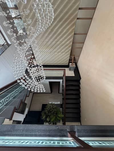 Kanal Beautiful House 5 Beds 6 Baths Semi Furnished At J Block Phase 6