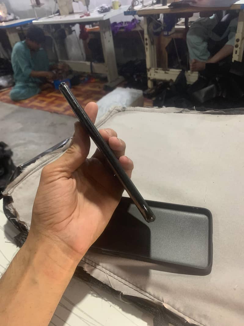 One Plus 6T 5