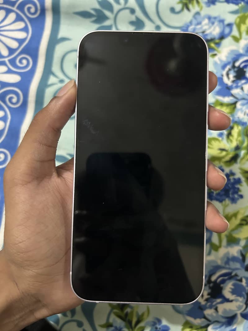 Apple iPhone 14 4
