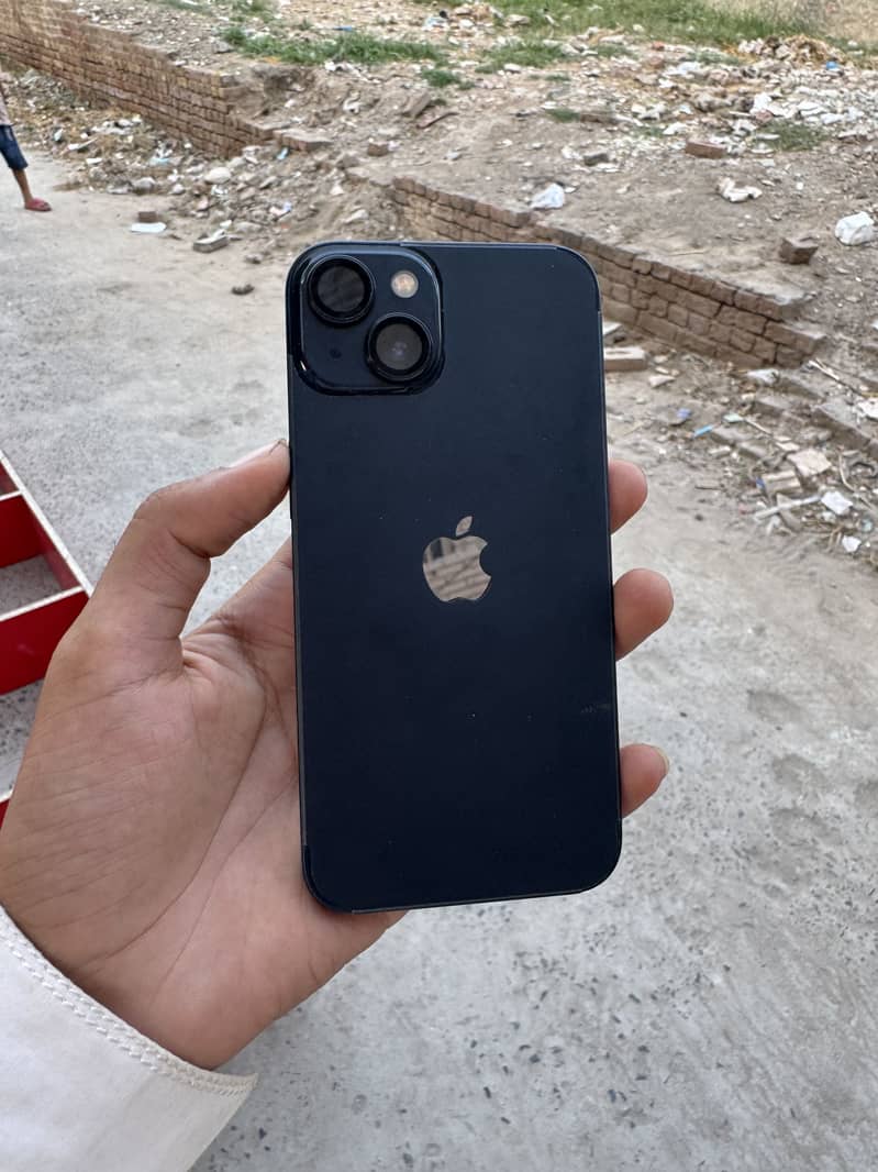 Apple iPhone 13 3