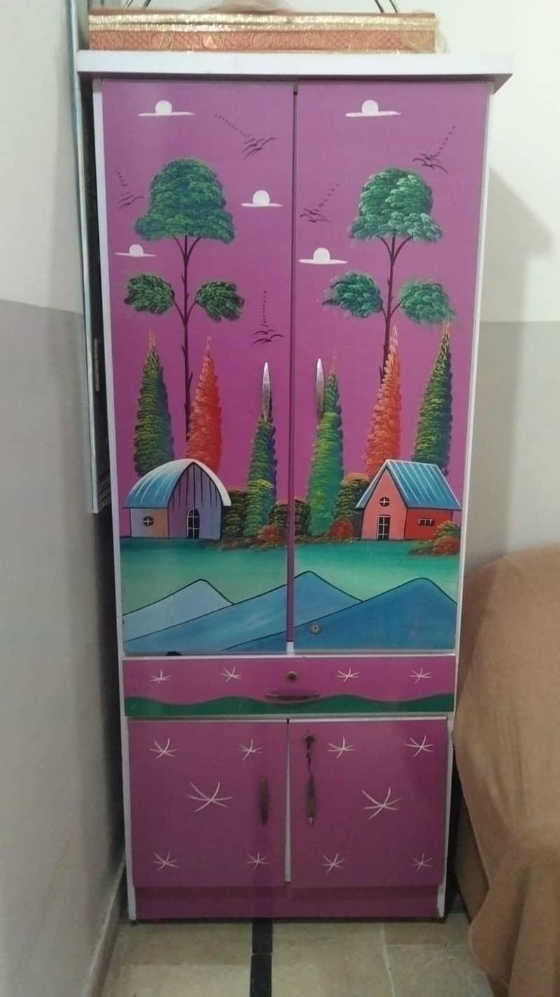 wardrobe 0