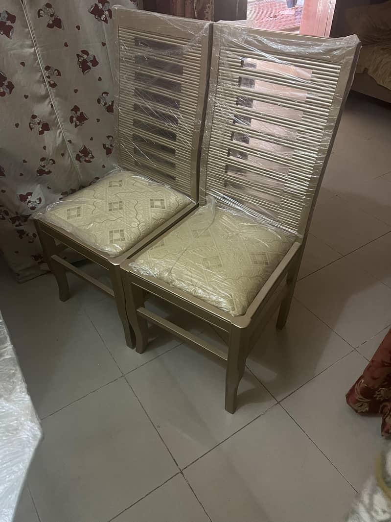 Dining table 5
