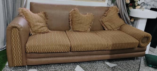 7-seater sofa set , good used condition, space clearance sale