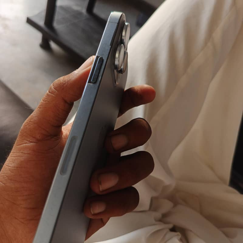 Apple iPhone 13 Pro Max 3