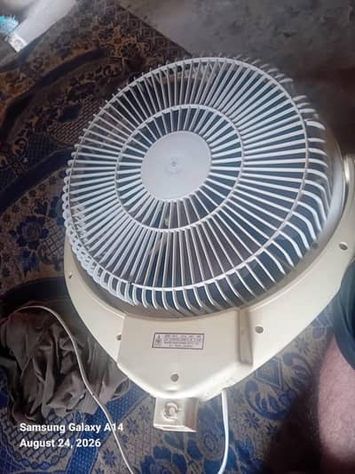 Sale  pak fan 8/10 condition