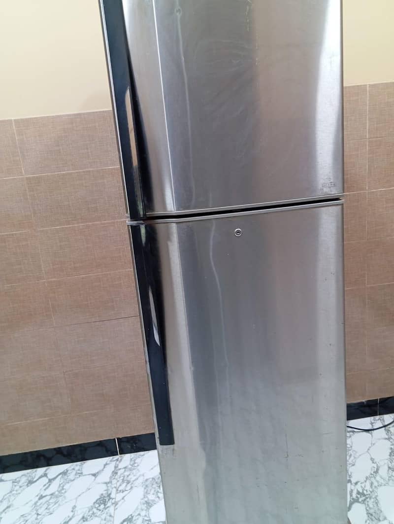 refrigerator 0