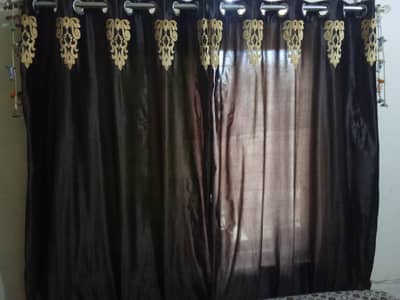2 velvet curtain for sale Tori boht kmi pehci ho jahy geh